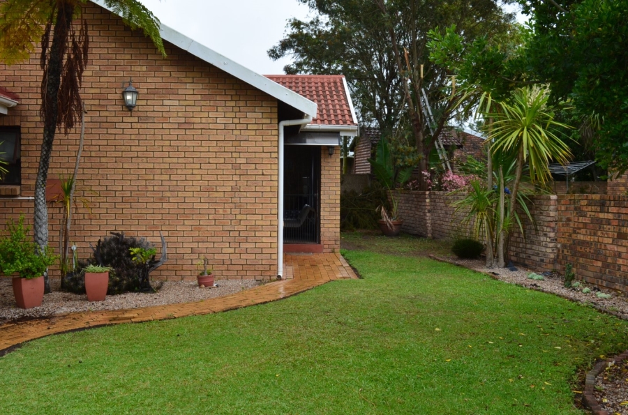 3 Bedroom Property for Sale in Denneoord Western Cape